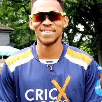 Thando Ntini Biography
